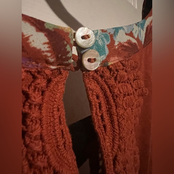 💐NWT! Daniel Rainn Crochet Blouse - Picture 6 of 6